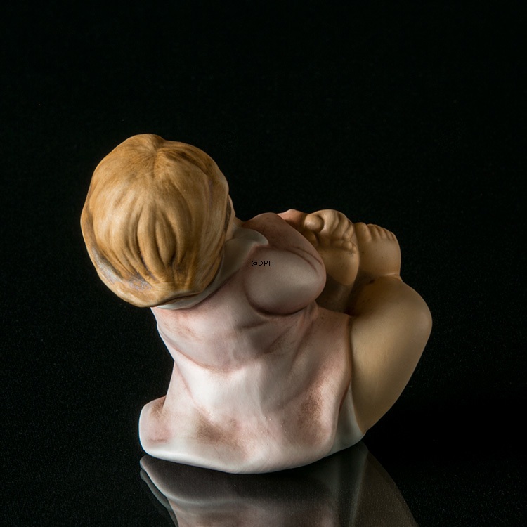 Goebel Hummel Nina und Marco sitzendes Baby