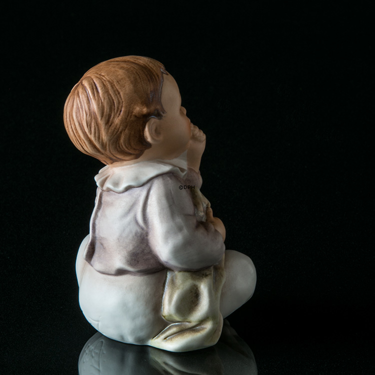 Goebel Hummel Nina und Marco Baby saugt seinen Daumen