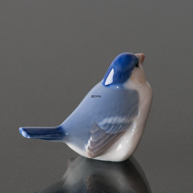 Fink sitzt auf, Royal Copenhagen Vogelfigur Nr. 081 oder 1040