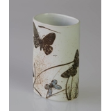 Diana Fayencevase von Nils Thorssen mit Schmetterlingen, Royal Copenhagen Nr. 1061-5331