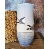 Vase mit fliegender Ente über den Wellen, Royal Copenhagen Nr. 1087-67, art noveau (1889-1922)