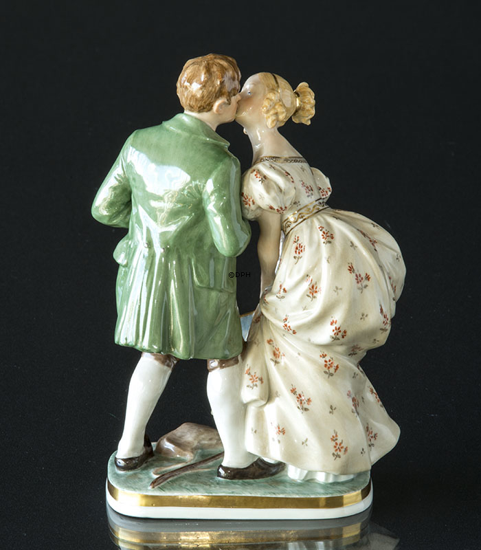 Die Prinzessin und der Schweinehirt küssen, Royal Copenhagen Figur Nr. 1114
