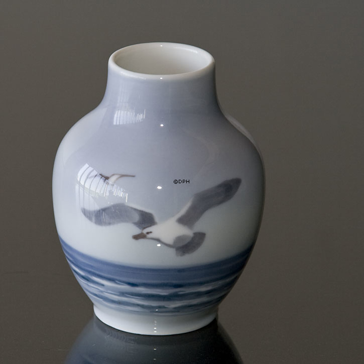 Vase mit Möwen, Royal Copenhagen Nr. 1148-45