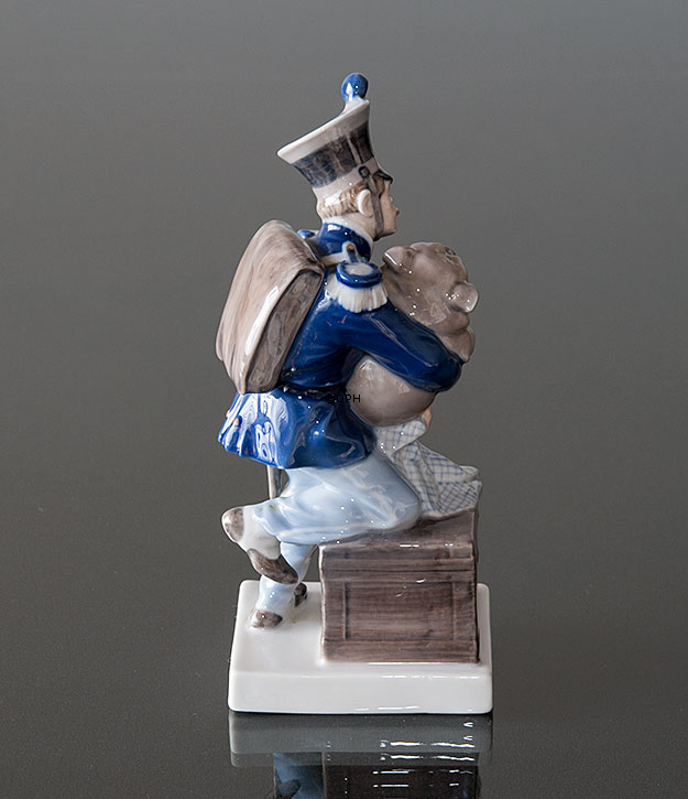 Der Soldat und der Hund aus dem Feuerzeug, Royal Copenhagen Figur Nr. 1156