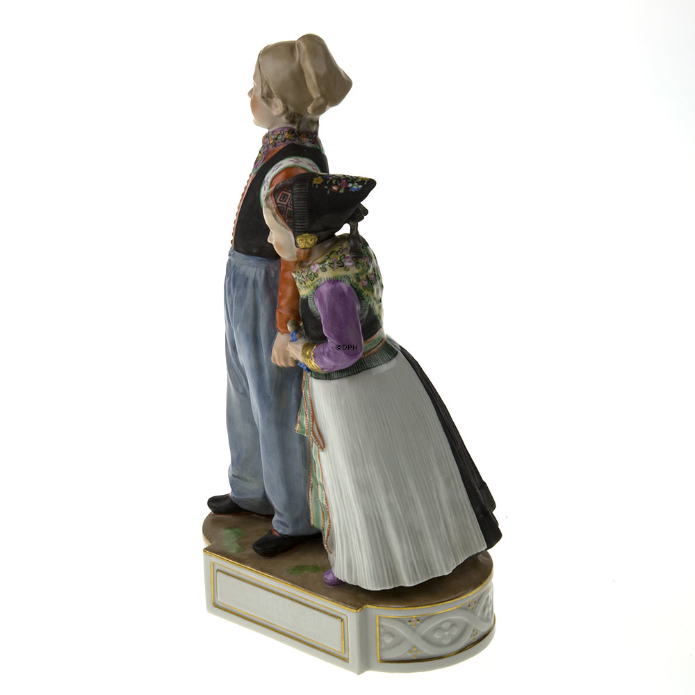 Zwei Kinder, Royal Copenhagen Überglasurfigur Nr. 12106