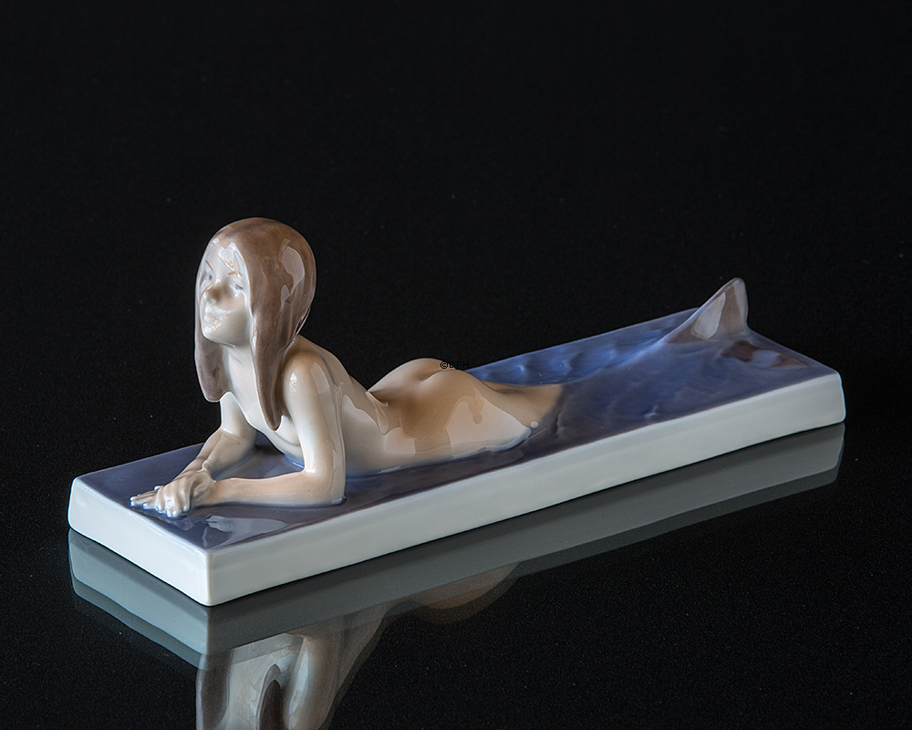 Meerjungfrau im Wasser schaut sehnsüchtig, Royal Copenhagen Figur Nr. 1212