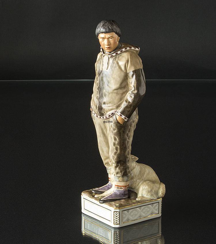 Grönländisches Paar, Frau und Mann, Royal Copenhagen Überglasurfigur Nr. 12224 und 12225