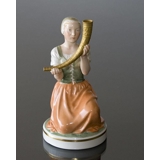 Das Mädchen mit dem goldenen Horn, Royal Copenhagen Überglasur Figur Nr. 12242
