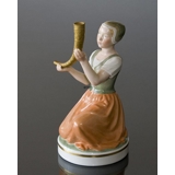 Das Mädchen mit dem goldenen Horn, Royal Copenhagen Überglasur Figur Nr. 12242