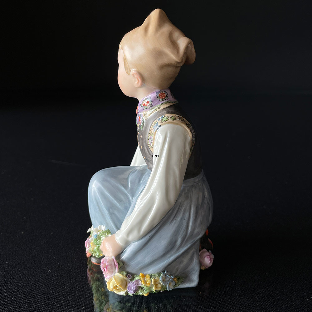 Amager Junge, Royal Copenhagen Überglasurfigur Nr. 12414