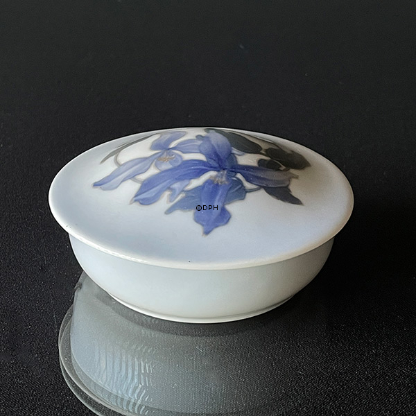 Royal Copenhagen Krug mit Deckel verziert mit blaue Blumen Nr. 1257-2