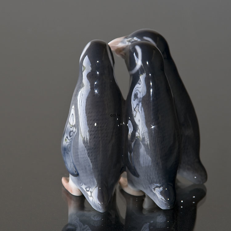 Gruppe von drei Pinguinen, Royal Copenhagen Figur Nr. 1284