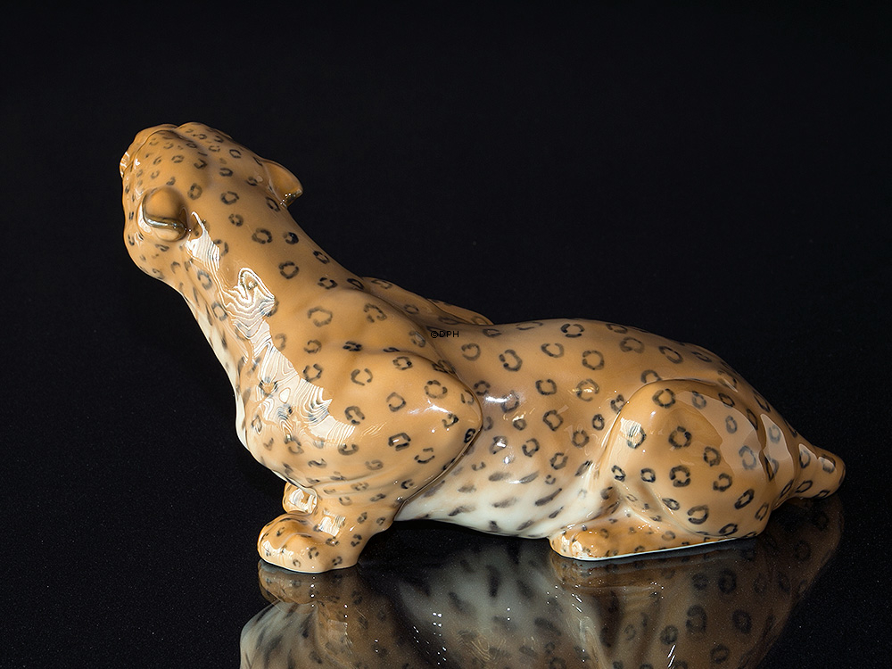 Leopard, Royal Copenhagen Figur Nr. 1343