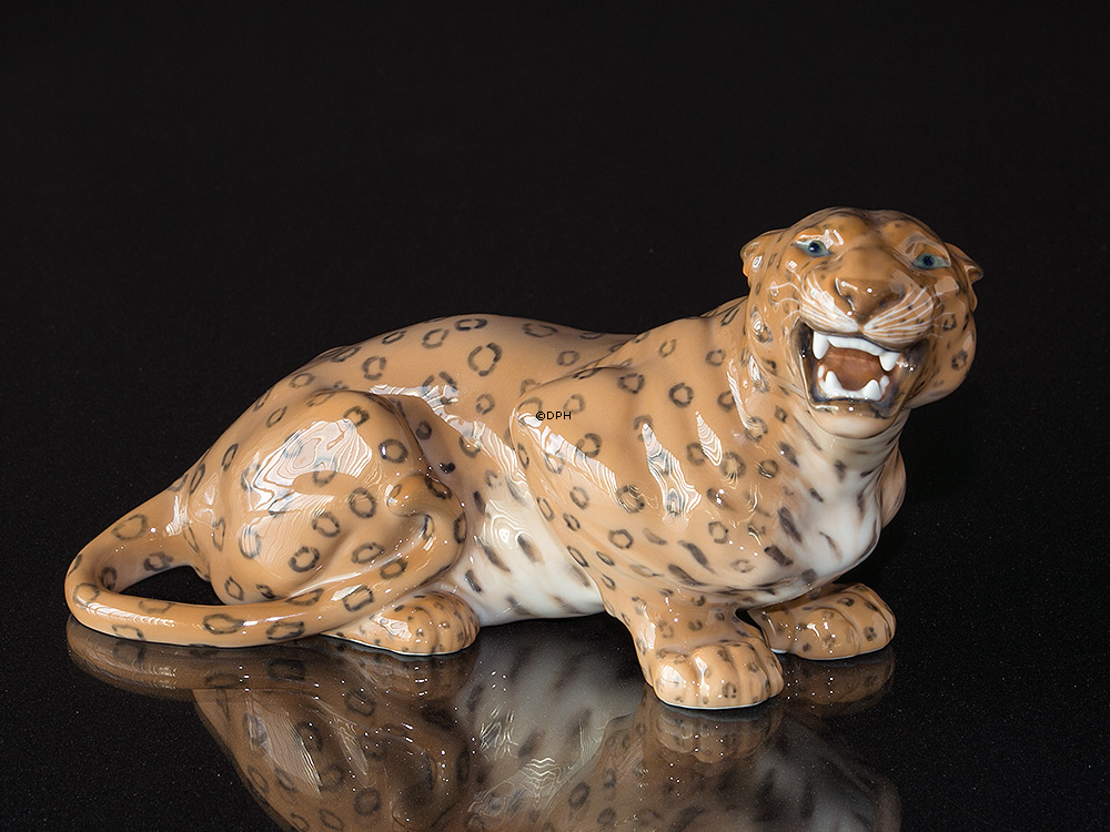Leopard, Royal Copenhagen Figur Nr. 1343