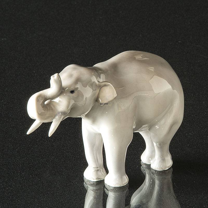 Stehender Elefant lille, Royal Copenhagen Figur Nr. 1372 (1922-1930)