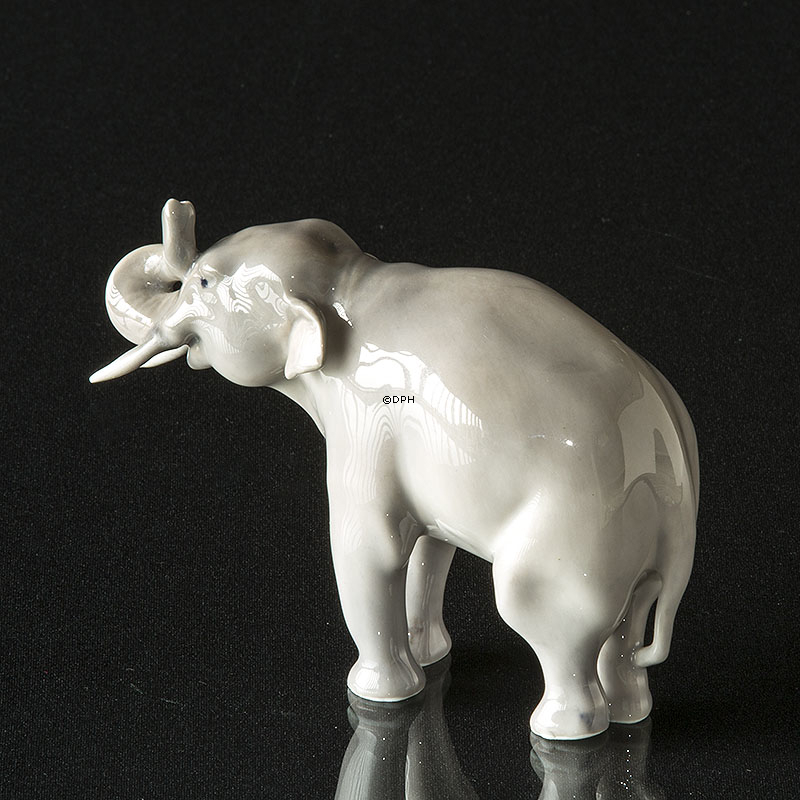Stehender Elefant lille, Royal Copenhagen Figur Nr. 1372 (1922-1930)