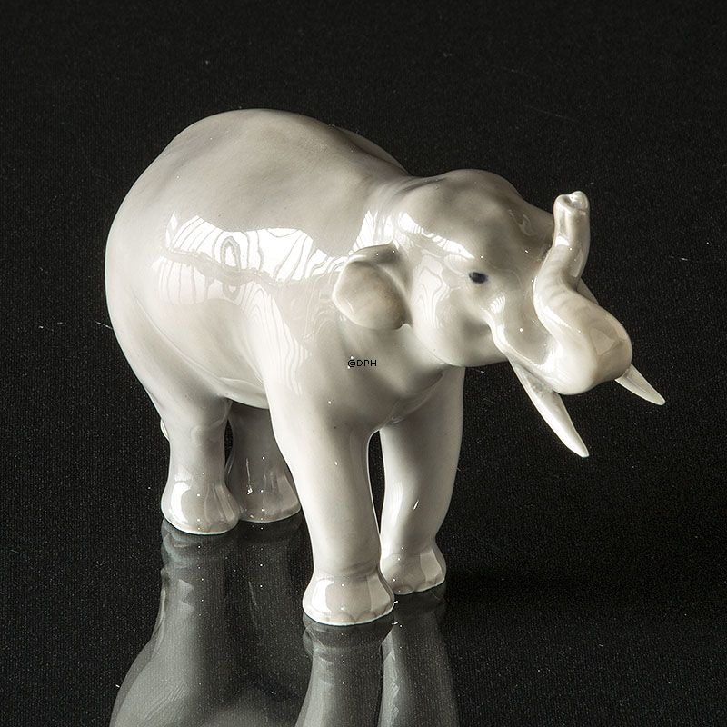 Stehender Elefant lille, Royal Copenhagen Figur Nr. 1372 (1922-1930)