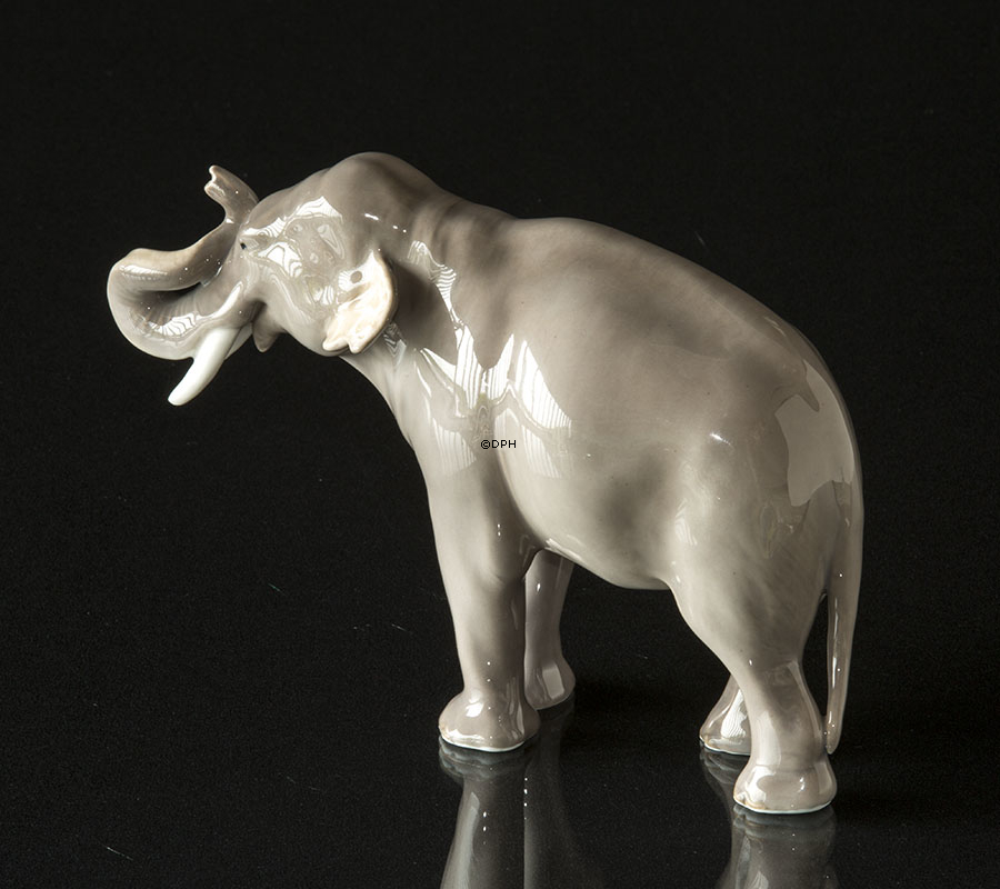 Stehender Elefant, Royal Copenhagen Figur Nr. 1376