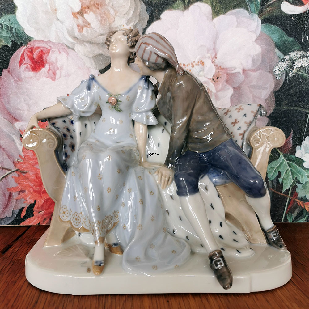 Die Prinzessin und Tölpel-Hans, Royal Copenhagen Figur Nr. 1473 (1894-1922) (Kleine Reparatur durch die Hand der Prinzessin)
