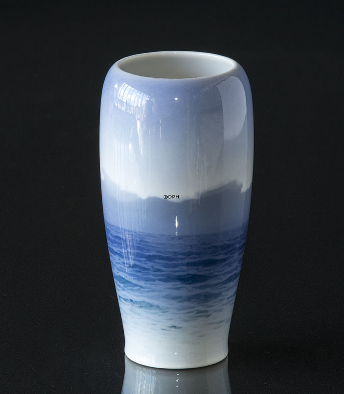 Vase mit Segelschiff, Royal Copenhagen Nr. 1484-235