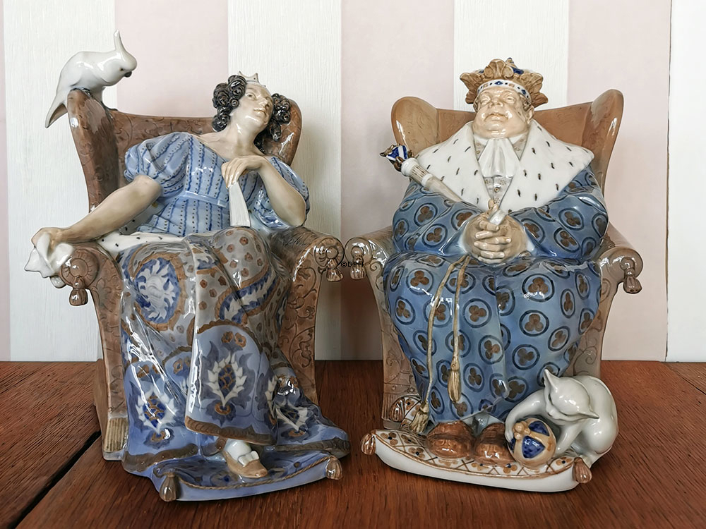 Die Königin, Royal Copenhagen Figur Nr. 1494 (1913) Repariert