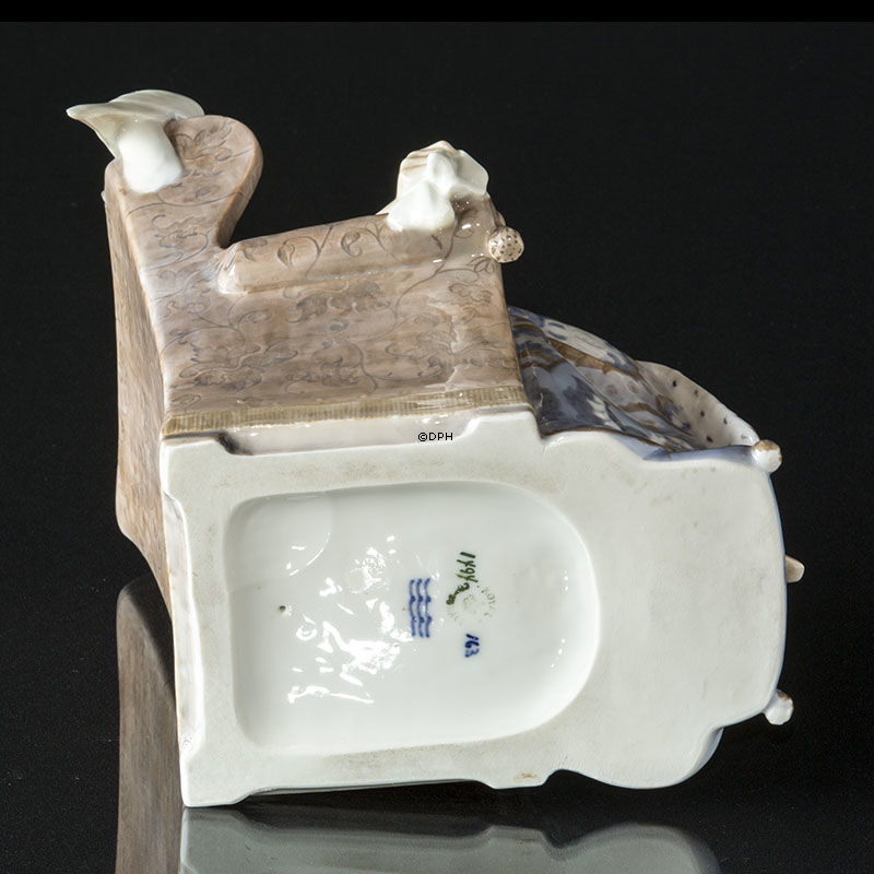 Die Königin, Royal Copenhagen Figur Nr. 1494 (1913) Repariert