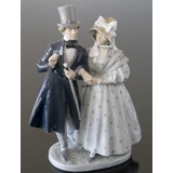 Ein Abend in Tivoli mit einem jungen Paar, Royal Copenhagen Figur Nr. 1593