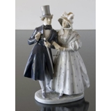 Ein Abend in Tivoli mit einem jungen Paar, Royal Copenhagen Figur Nr. 1593