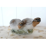Rebhühner, Royal Copenhagen Vogelfigur Nr. 1600 (selten - 1922-1935) (kleine Schleifstelle an den Schwanzfedern)