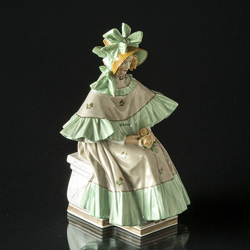 Sitzende Frau mit Rosen, Royal Copenhagen Figur Nr. 1785 (Sehr selten)