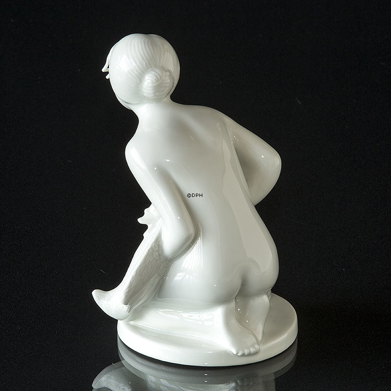 Leda mit Schwan, Mädchen, Royal Copenhagen Figur Nr. 1875 (signiert Private - Gunhil Gunnarson White / Blanc de Chine