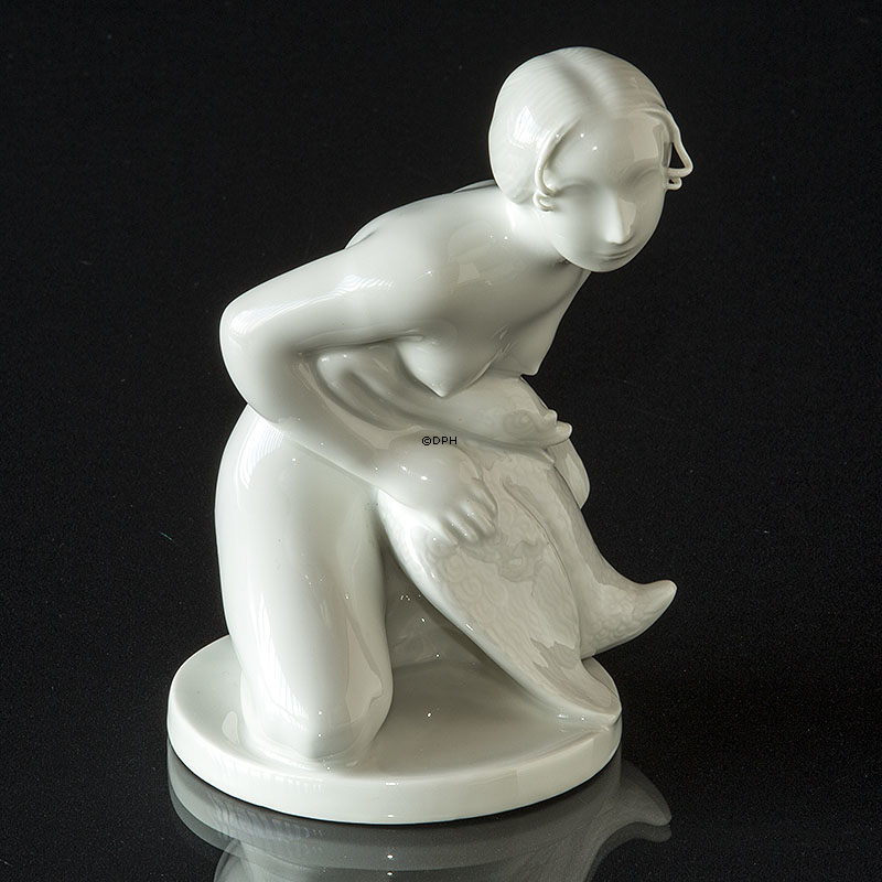 Leda mit Schwan, Mädchen, Royal Copenhagen Figur Nr. 1875 (signiert Private - Gunhil Gunnarson White / Blanc de Chine