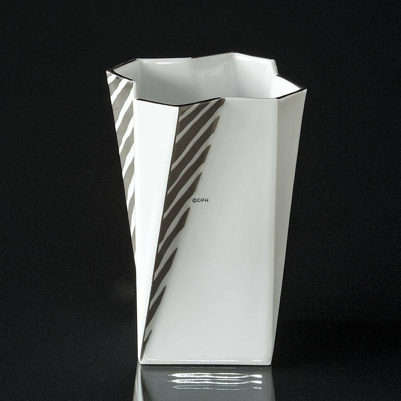 Bing & Gröndahl Futura Vase Nr. 1924-5477