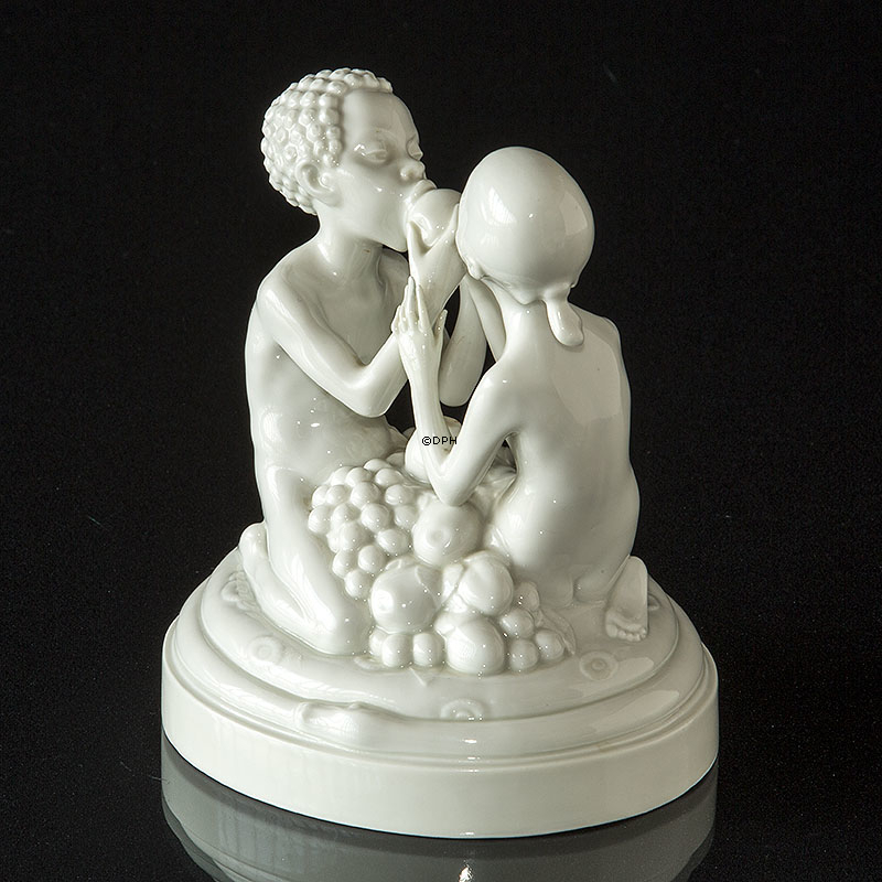 Adam und Eva mit Äpfeln, Signiert Ingeborg Nielsen, Private 1926 Blanc de Chine