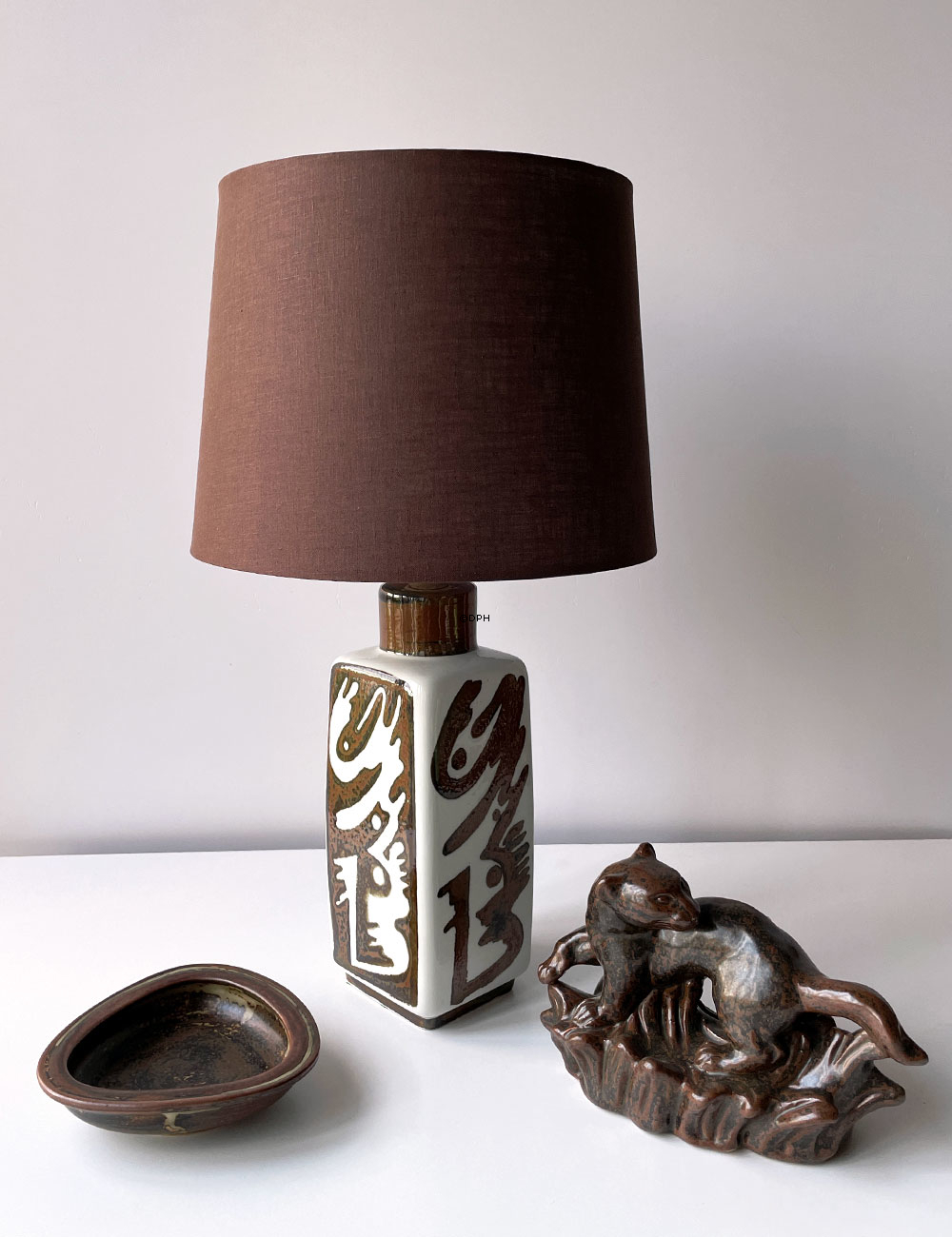 Dreieckiges Steingutschale Royal Copenhagen Nr. 20162