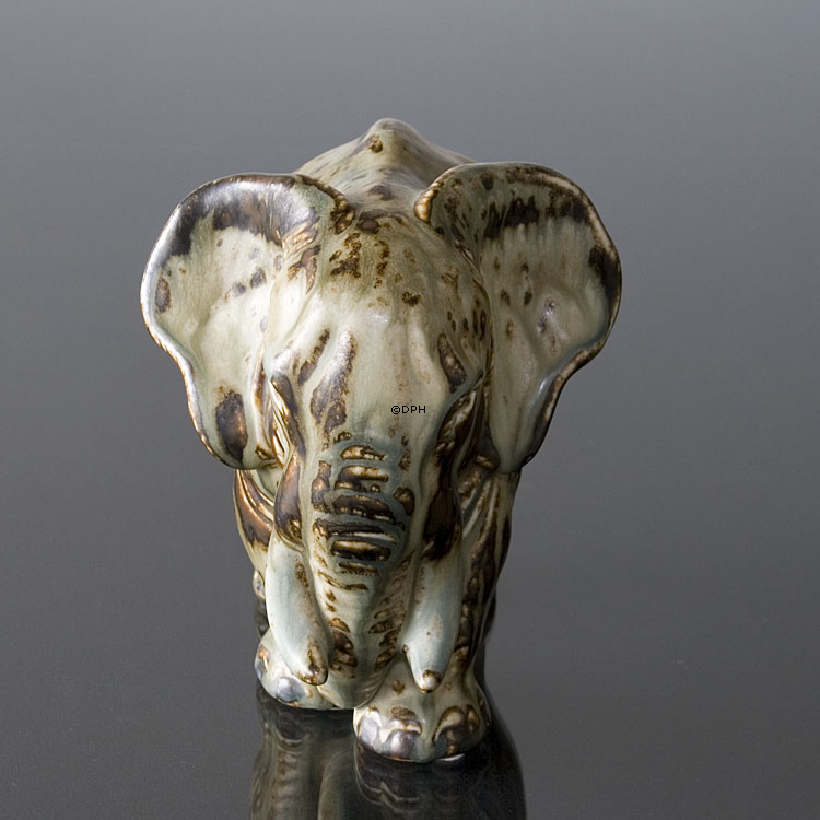 Elefant stehend, Royal Copenhagen Steingut Figur Nr. 20198