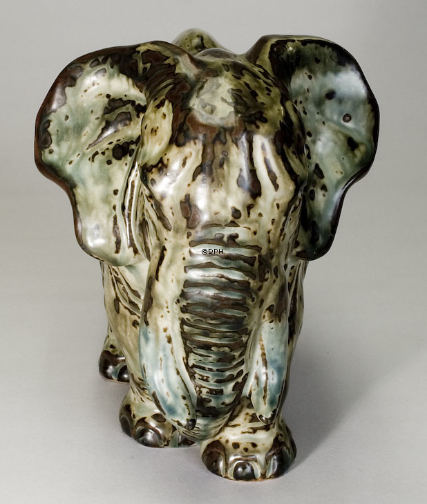 Elefant stehend, Royal Copenhagen Steingut Figur Nr. 20198