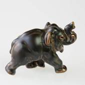 Elefant läuft mit Rüssel hoch, Royal Copenhagen Steinzeug Figur