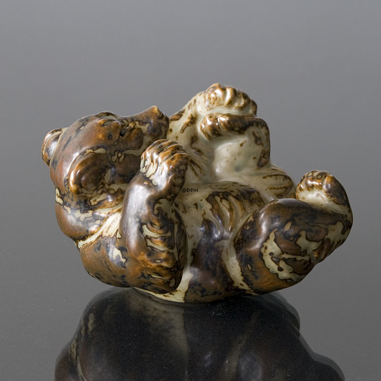 Liegender Bär spielen und brüllen, Royal Copenhagen Steingut Figur Nr. 20271