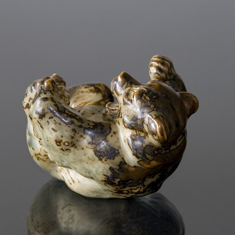 Liegender Bär spielen und brüllen, Royal Copenhagen Steingut Figur Nr. 20271