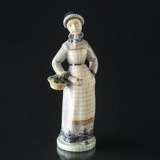 Frau mit Korb, Royal Copenhagen Figur Nr. 2061 (1890-1990 .)