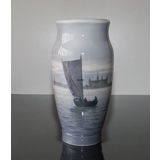 Vase mit Segelschiff vor Kronborg, Royal Copenhagen Nr. 2122-131