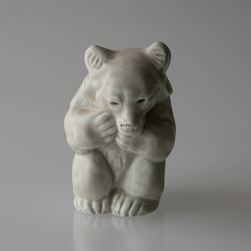 Weißes Eisbärjunges, Royal Copenhagen Steingutfigur Nr. 21435