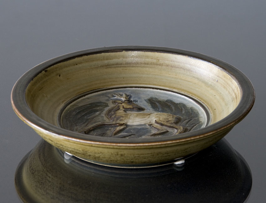 Schüssel mit Damwild, Royal Copenhagen Steingut Nr. 21443