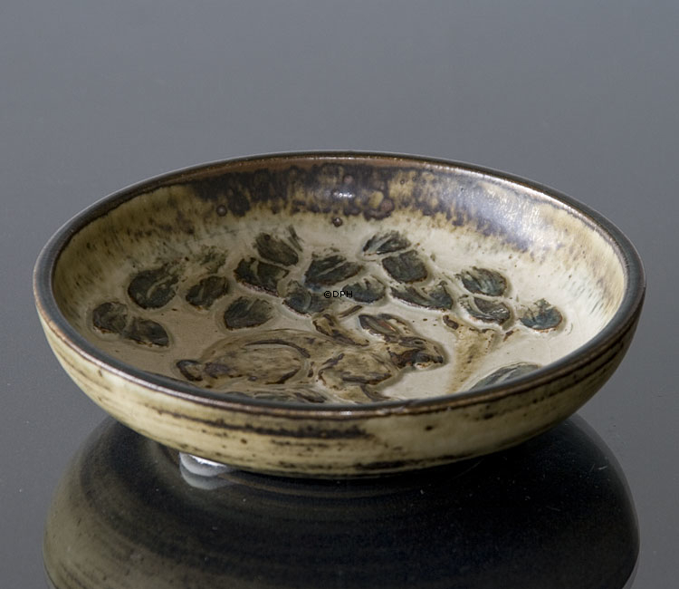 Schüssel mit Hase, Royal Copenhagen Steinzeug Nr. 21573