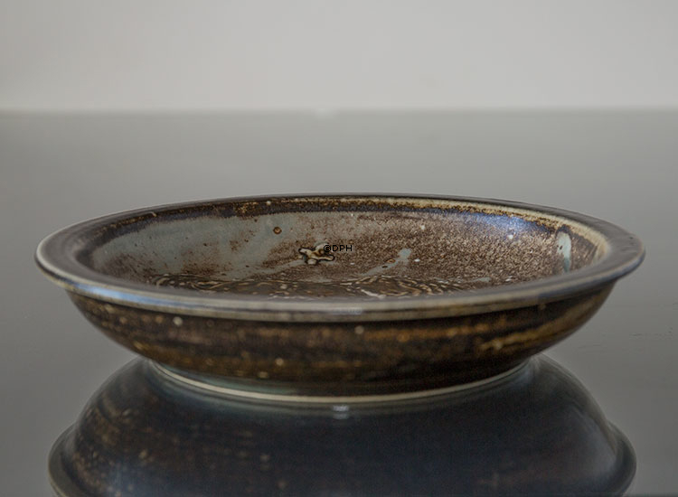 Schüssel mit Pferden, Royal Copenhagen Steinzeug Nr. 21585