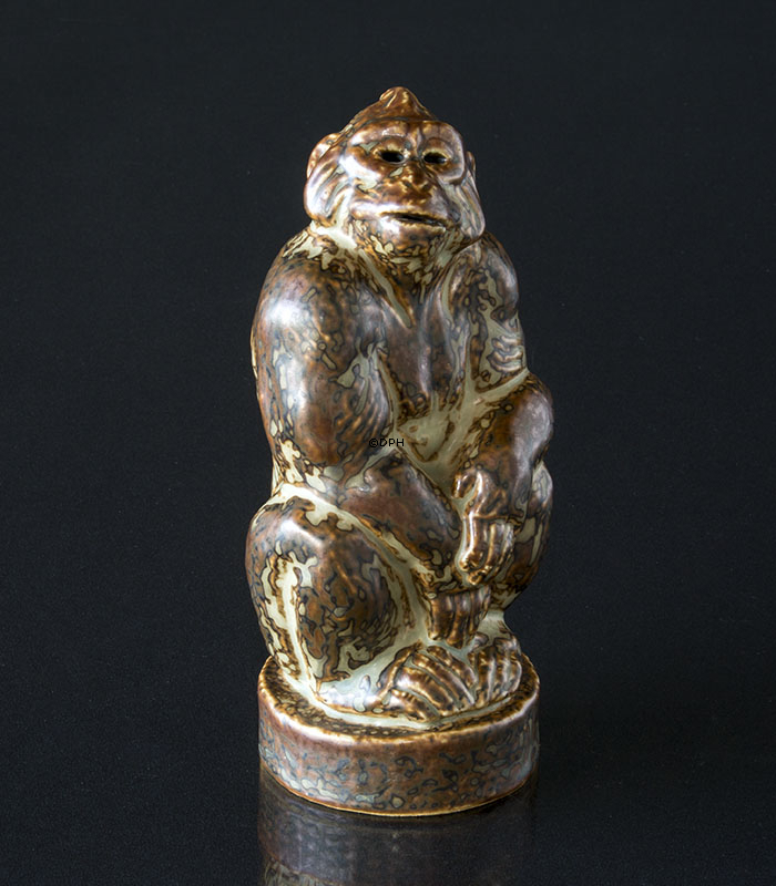 Affe, sitzend, 22cm, Royal Copenhagen Steinzeugfigur Nr. 21633