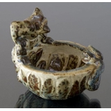 Steingutschale mit Affe und Schlange, Royal Copenhagen Nr. 21738. Entworfen von Knud Kyhn