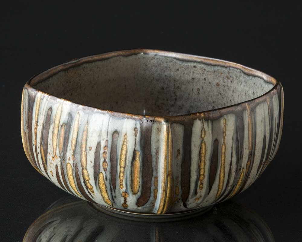 Steingutschale mit Mustern, Royal Copenhagen Nr. 22563