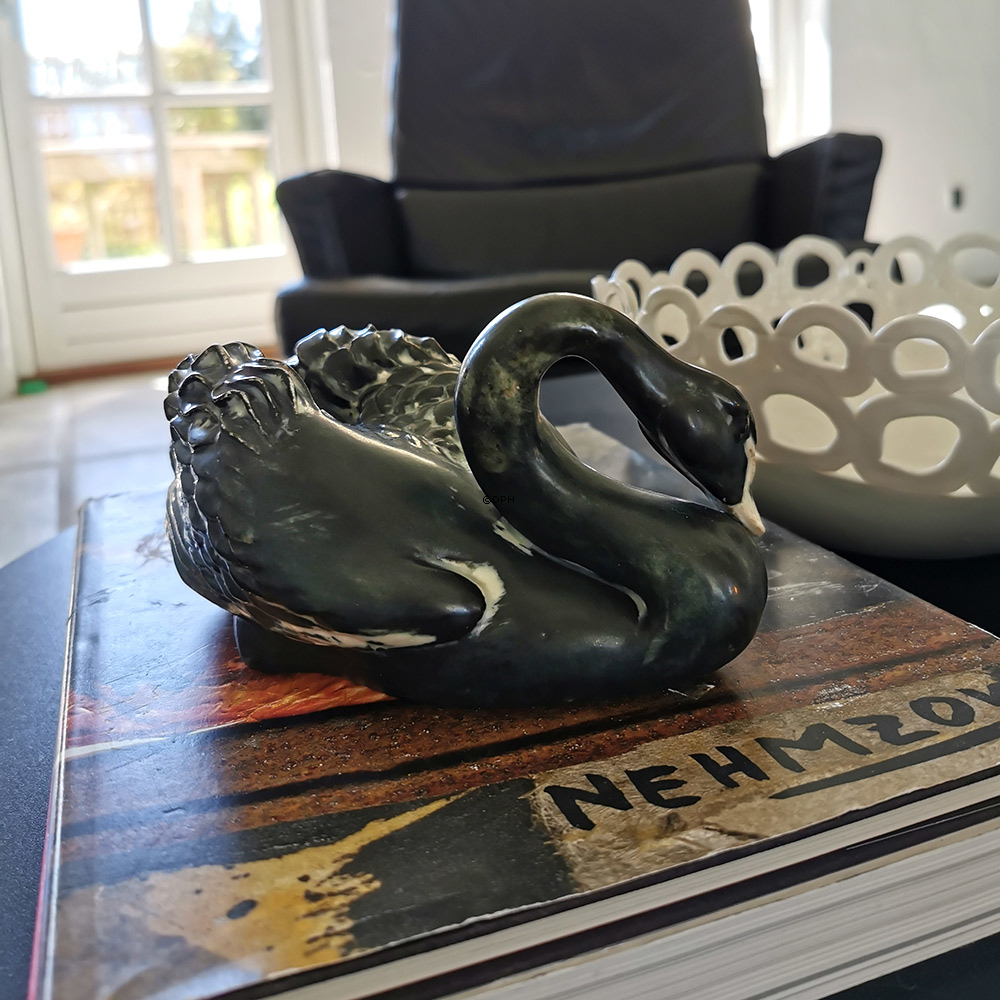 Swan, Schwarz, Royal Copenhagen Vogelfigur Nr. 22663